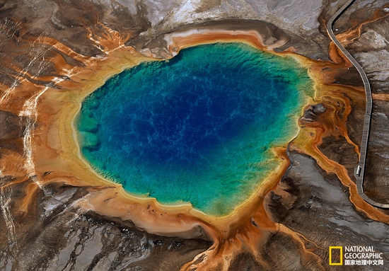黃石國(guó)家公園，懷俄明州攝影：Norbert Rosing，國(guó)家地理創(chuàng)意版