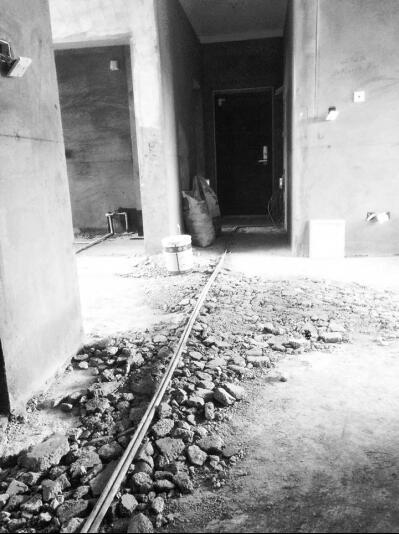 花了七八千，被告知裝錯了房