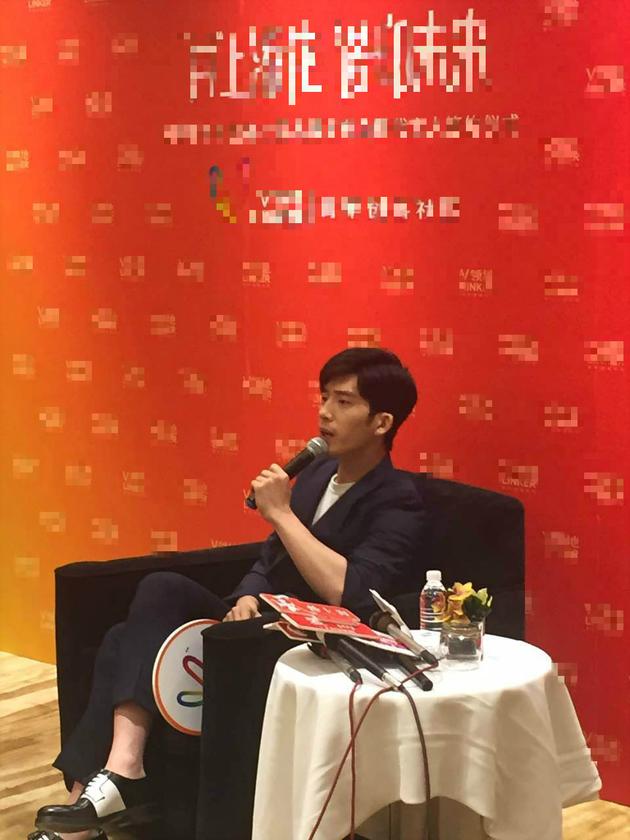 井柏然回應(yīng)手寫(xiě)微博爭(zhēng)議