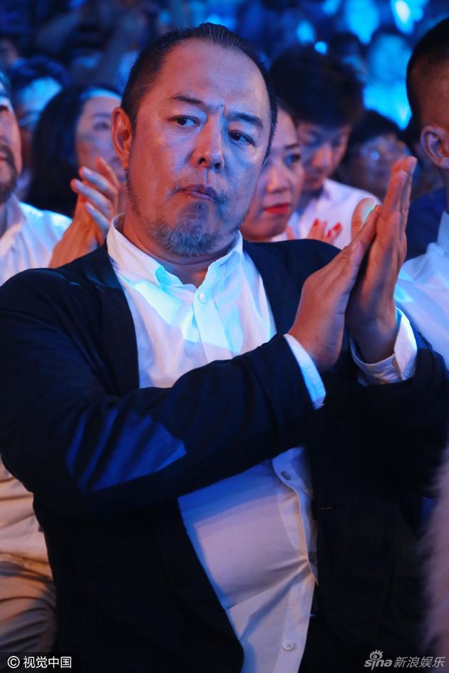 張鐵林判賠私生女撫養(yǎng)費(fèi)