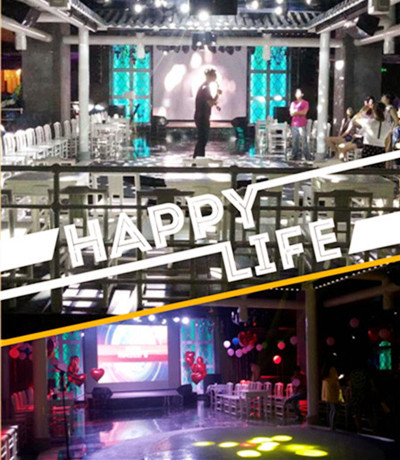 現(xiàn)場布置，好華美，好浪漫哦！