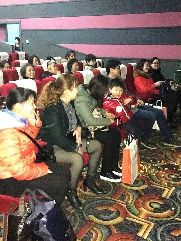 節(jié)日總是開心的，媽媽寶寶永遠是諸女神心中最愛！