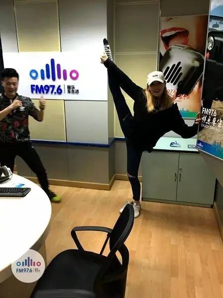 哇哦！都是帶功夫滴美人兒！