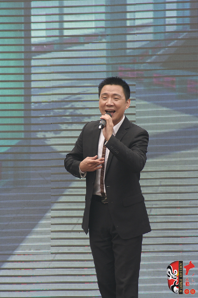 河南省著名乾旦演員、鄭州市豫劇院優(yōu)秀青年演員連德志演唱豫劇《大祭樁》選段“婆母娘且息怒站在路口”