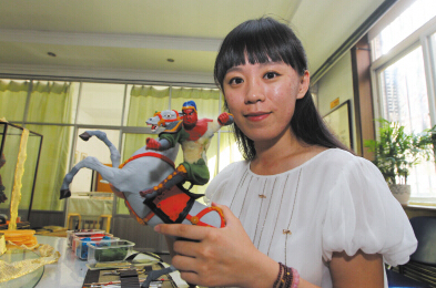 精美的造型，你能想到是鐘蕾用面做成的嗎