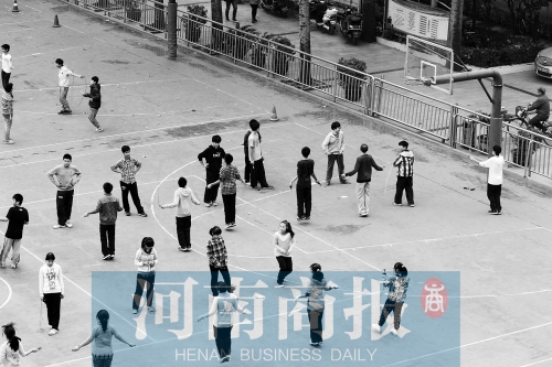 有學校擔心，個人進校園鍛煉，安全隱患大