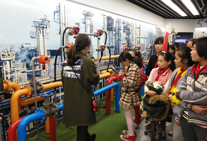 聽到了新知識，趕緊拿出本子記下來