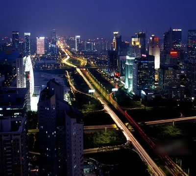 1、房屋一套(80平方)，以均價(jià)22300元計(jì)，22300×80=1784000.(這是朋友剛在筆架山買的城市主場(chǎng)的價(jià)格)