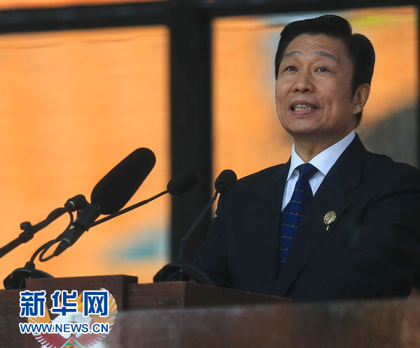 12月10日，國(guó)家副主席李源潮在南非約翰內(nèi)斯堡出席南非政府為前總統(tǒng)曼德拉舉行大型官方追悼活動(dòng)并致辭。