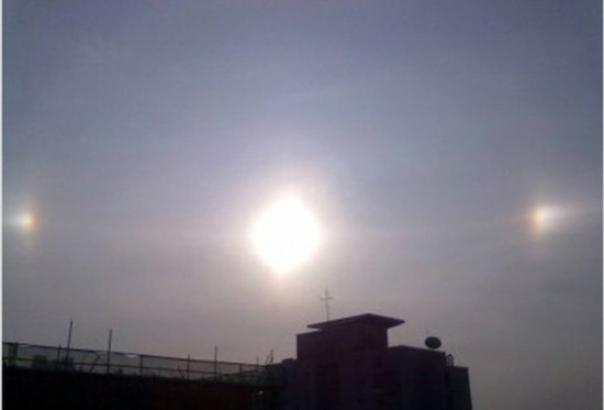 上海現(xiàn)“3個(gè)太陽(yáng)”