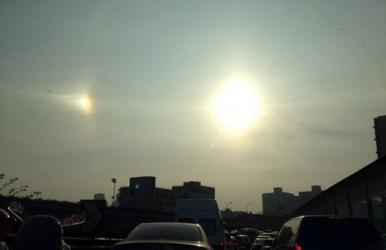 上?，F(xiàn)“3個(gè)太陽(yáng)”