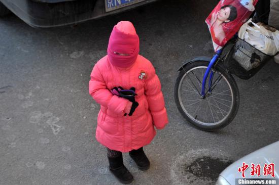 　12月23日，京城迎來今年入冬以來最冷的時(shí)刻。受今年以來最強(qiáng)冷空氣影響，京城迎來入冬以來幅度最大的