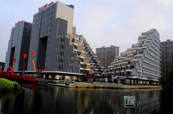 “游站”造型奇葩遭網(wǎng)友吐槽 圖片來自網(wǎng)絡(luò) “游站”造型奇葩遭網(wǎng)友吐槽 圖片來自網(wǎng)絡(luò)