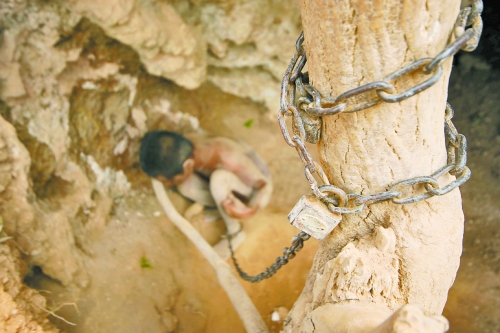 何時(shí)“解鎖”，仍需我們靜下心來(lái)共同反思。