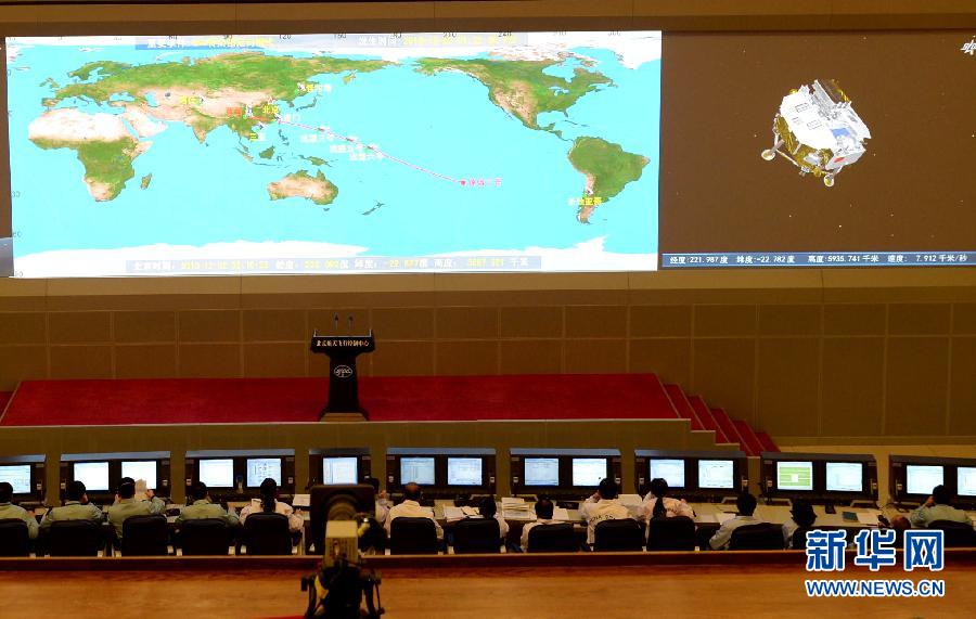 這是12月2日凌晨拍攝的北京航天飛行控制中心大廳。