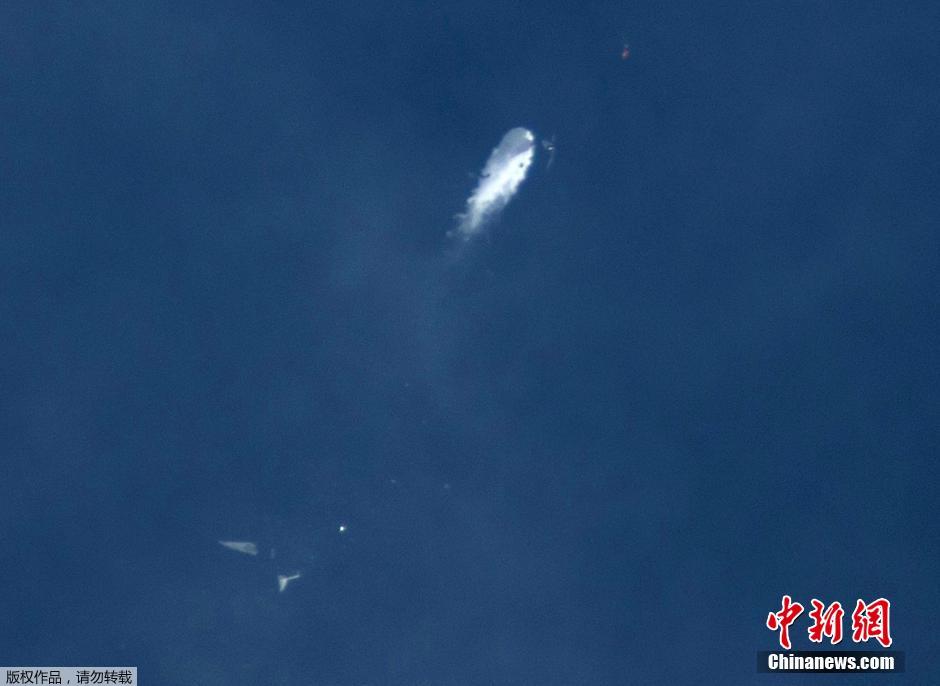維珍銀河太空船二號美國加州試飛時墜毀 維珍銀河太空船二號美國加州試飛時墜毀
