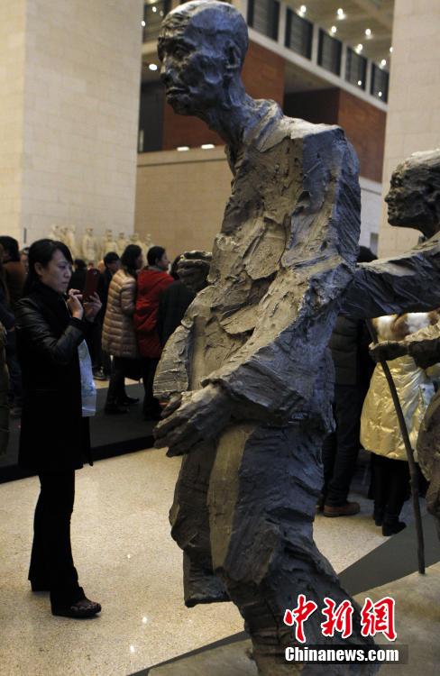 紀念南京大屠殺遇難同胞雕塑展亮相國家博物館