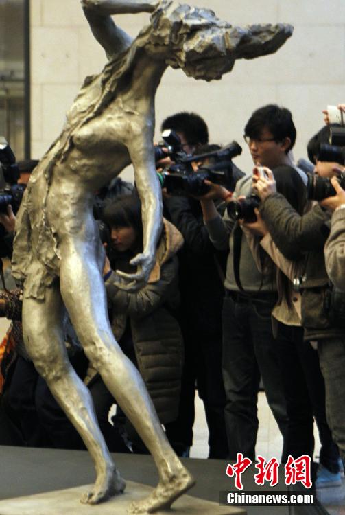 紀念南京大屠殺遇難同胞雕塑展亮相國家博物館