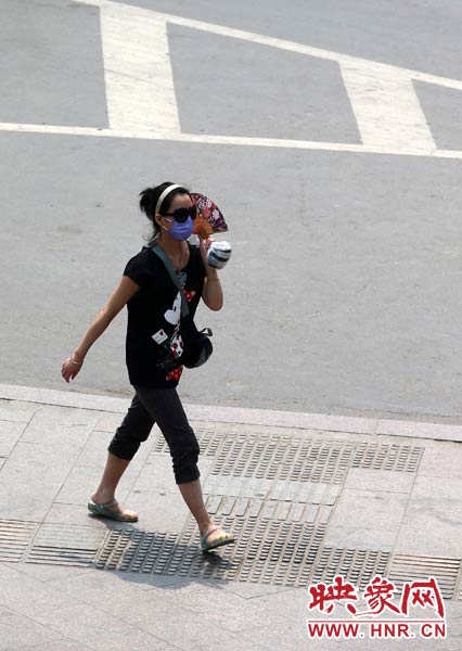 扇子雖小，遮一點陽光也好