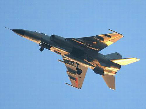 資料圖：進(jìn)行訓(xùn)練中國空軍飛豹戰(zhàn)機。