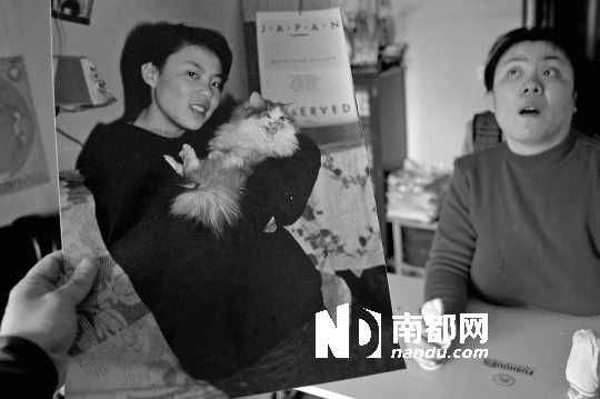 昔日的清純與秀美，如今，卻終身癱瘓、生活不能自理。C FP供圖