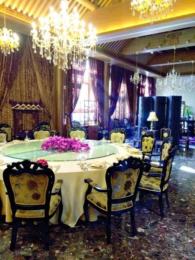  乙十六會所北海店包廂內(nèi)景。記者王文志攝