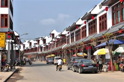 2014年3月16日，海南瓊海市，正在進(jìn)行城鎮(zhèn)化改造的萬泉鎮(zhèn)新貌。圖/CFP