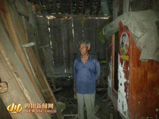 王本余的堂兄王本武向四川新聞網(wǎng)記者介紹王本余還剩下的財物。