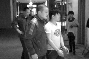 犯罪嫌疑人被抓獲。警方供圖 犯罪嫌疑人被抓獲。警方供圖