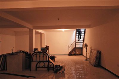 西城區(qū)大石虎胡同一處四合院內(nèi)，挖出的地下室已經(jīng)成型。