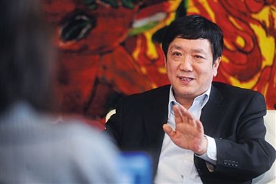 　政協(xié)委員、中國電力投資集團(tuán)總經(jīng)理陸啟洲稱，7800元是其每月基本工資。資料圖片/新京報記者 楊杰