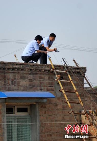 河北特大涉槍刑事案:刑警隊長講述接警后槍戰(zhàn)經(jīng)過 河北特大涉槍刑事案:刑警隊長講述接警后槍戰(zhàn)經(jīng)過