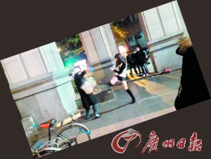 “保時捷女孩”踢腿救人。