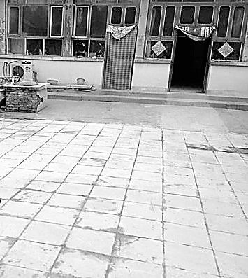 案發(fā)院落，血跡已被掩蓋。