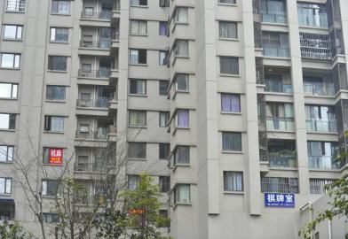 該小區(qū)的每個(gè)單元幾乎都開有麻將館。