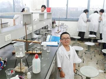 身高1.1米的大二學(xué)生研發(fā)APP獲國(guó)家級(jí)項(xiàng)目投資