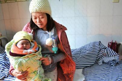 28歲女子二胎產(chǎn)下12斤巨嬰 食量是其他寶寶2倍