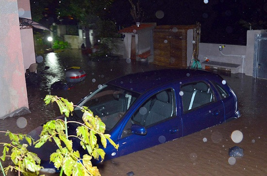 奧爾比亞市部分地區(qū)的水位已經(jīng)升至3米。