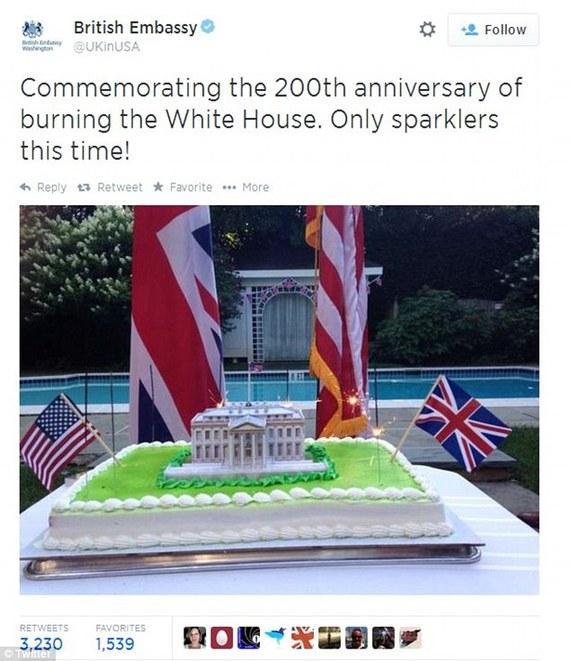 英國(guó)外交人員發(fā)推特慶?；馃讓m200周年