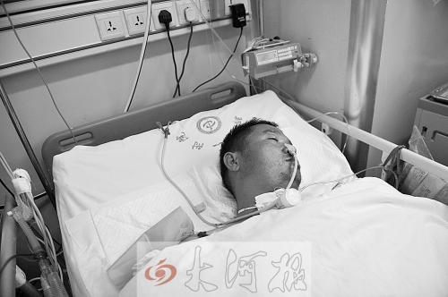 姚戰(zhàn)標(biāo)因甲烷中毒，大腦受到損害，重度昏迷。