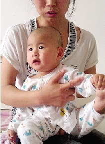 經(jīng)過幾個(gè)月治療，涵涵的病情好轉(zhuǎn)多了。