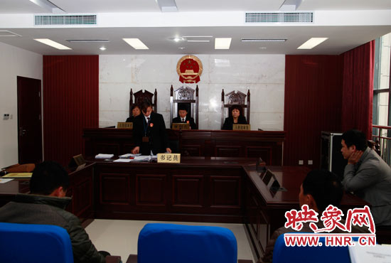 11月13日，金水區(qū)法院集中宣判了6起拖欠農(nóng)民工工資案件。