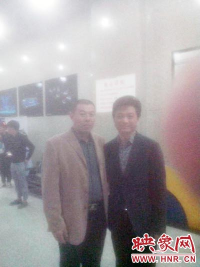 10月30日，著名節(jié)目支持人崔永元聽(tīng)說(shuō)了楊冠軍資助學(xué)生的事情后，通過(guò)河南衛(wèi)視，邀請(qǐng)其到北京見(jiàn)面，接受