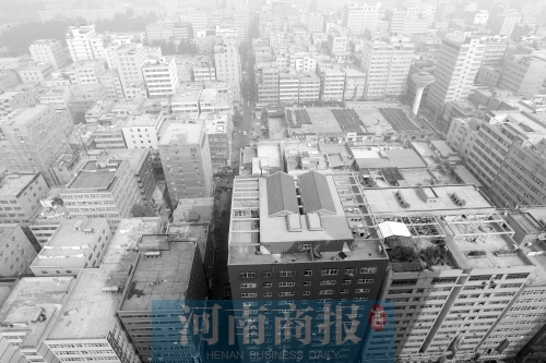 陳寨密密麻麻的出租房，或許將成為歷史  鄧萬里/攝