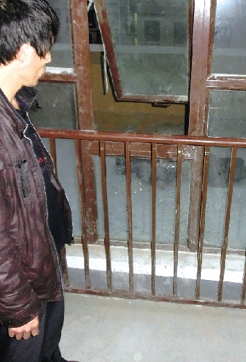 鄭州小區(qū)再發(fā)墜樓事件 一個多月2名兒童墜亡 鄭州小區(qū)再發(fā)墜樓事件 一個多月2名兒童墜亡