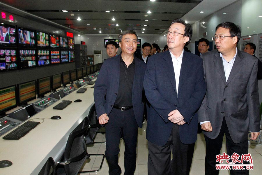河南省委書記、省人大常委會(huì)主任郭庚茂視察河南人民廣播電臺(tái) 映象網(wǎng)記者邵恰 段晉哲/攝