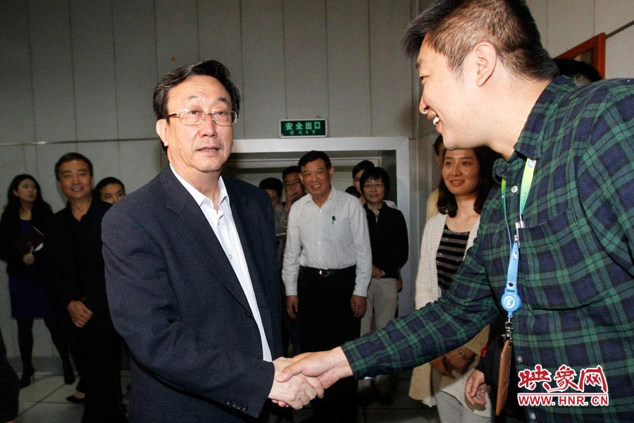 河南省委書記、省人大常委會(huì)主任郭庚茂視察河南人民廣播電臺(tái) 映象網(wǎng)記者邵恰 段晉哲/攝