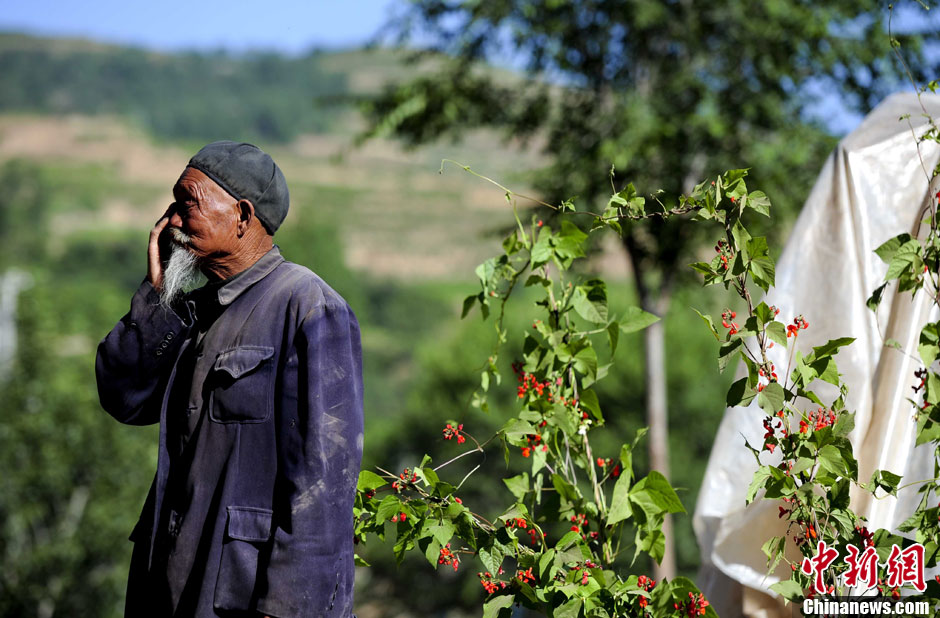 甘肅定西地震:岷縣永光村救援現(xiàn)場(chǎng)直擊 甘肅定西地震:岷縣永光村救援現(xiàn)場(chǎng)直擊