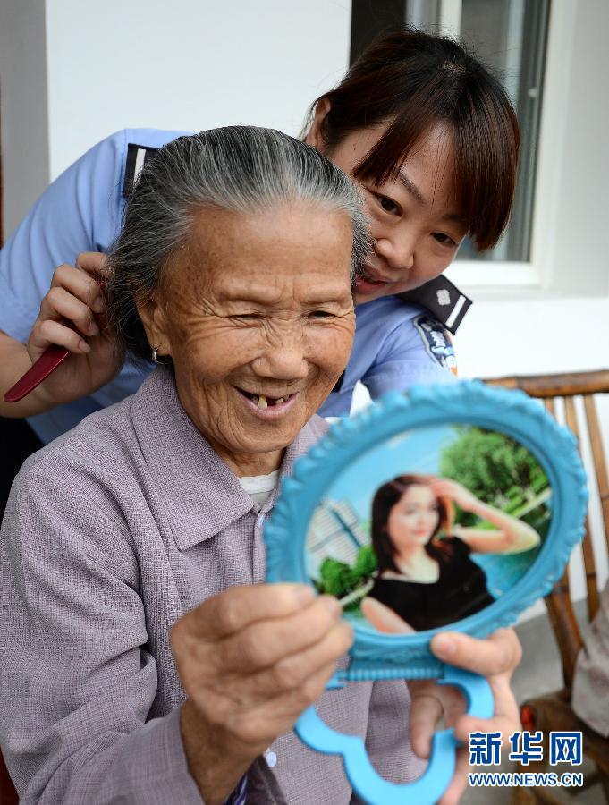 那些年，感動(dòng)過(guò)我們的母親