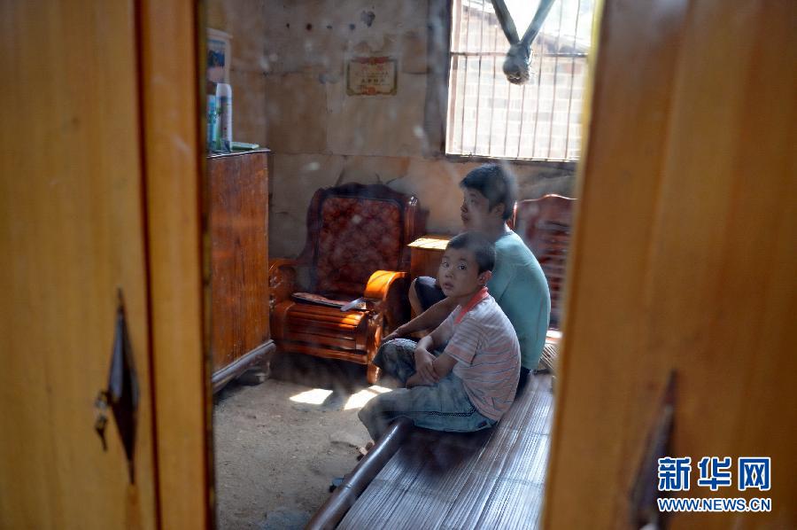 農(nóng)場棚戶區(qū)的最后留守家庭：留下的是回憶，迎來的是幸福